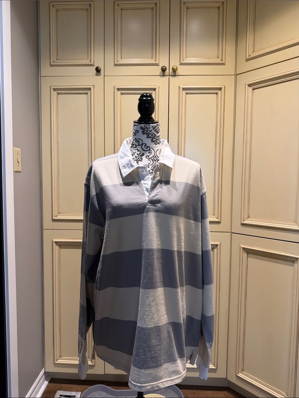 Urban Outfitters women’s Long-Sleeve Striped Polo - Light Gray & White